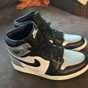 Jordan 1 Retro High Silver Toe